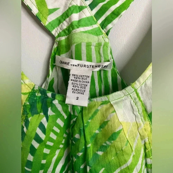 Diane von Furstenberg - Palm Frond Green Leaf Sleeveless Top - US2 - Picture 2 of 3